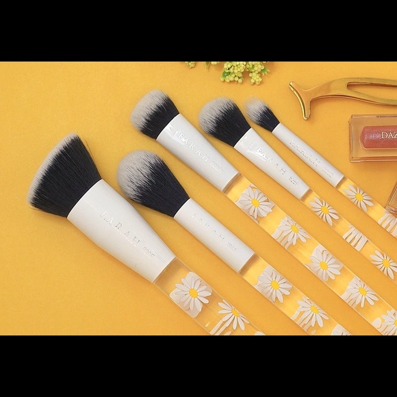 F.A.R.A.H 4pc Brush Set - DAISY - Picture 1 of 2